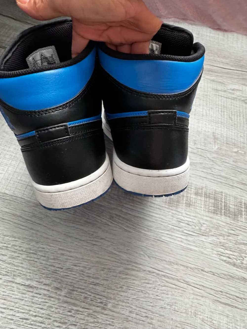 Jordan Low-Top Sneakers in Black and Blue